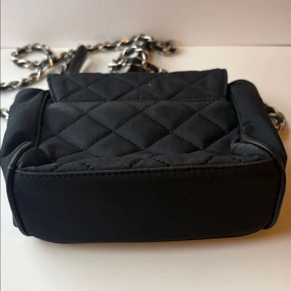 Ann Taylor Vintage Quilted Crossbody Purse With Chain Link Strap - Picture 5 of 5